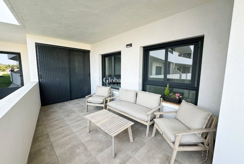 Wederverkoop - APPARTEMENT -
SAN MIGUEL DE SALINAS - Urbanizaciones