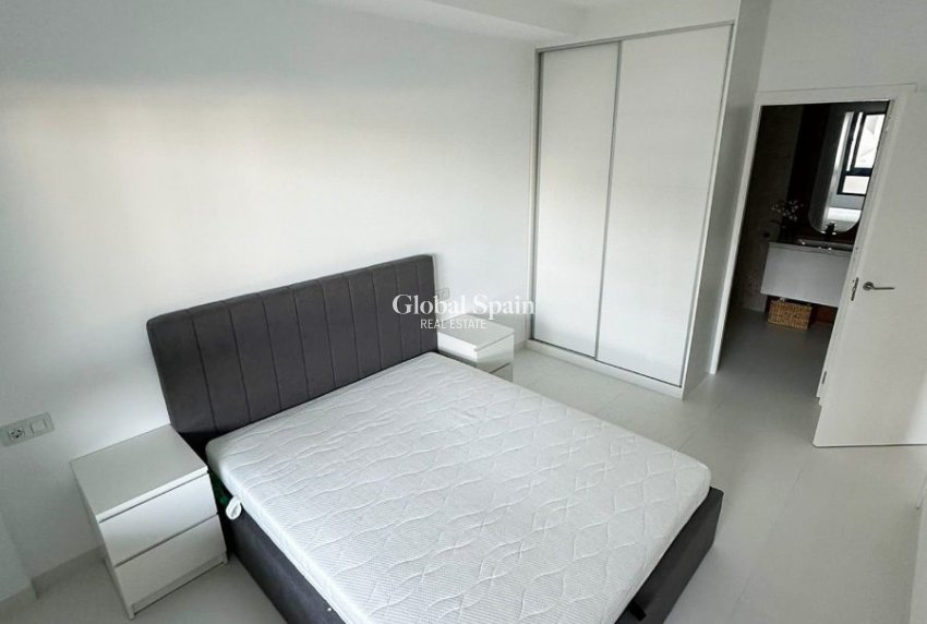 Wederverkoop - APPARTEMENT -
SAN MIGUEL DE SALINAS - Urbanizaciones