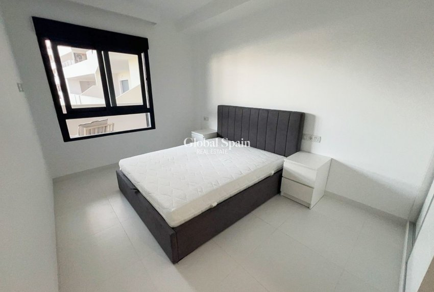 Wederverkoop - APPARTEMENT -
SAN MIGUEL DE SALINAS - Urbanizaciones