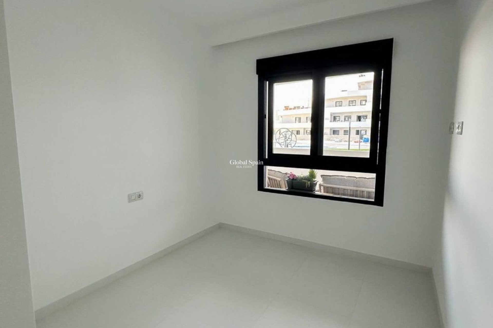 Wederverkoop - APPARTEMENT -
SAN MIGUEL DE SALINAS - Urbanizaciones