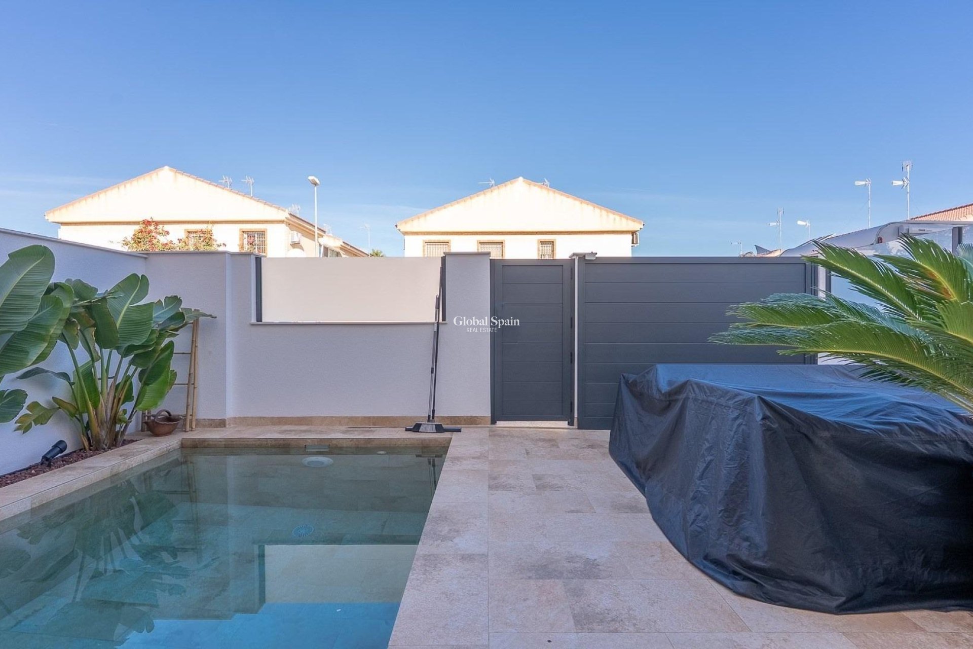 Wederverkoop - APPARTEMENT -
SAN PEDRO DEL PINATAR - CENTRO