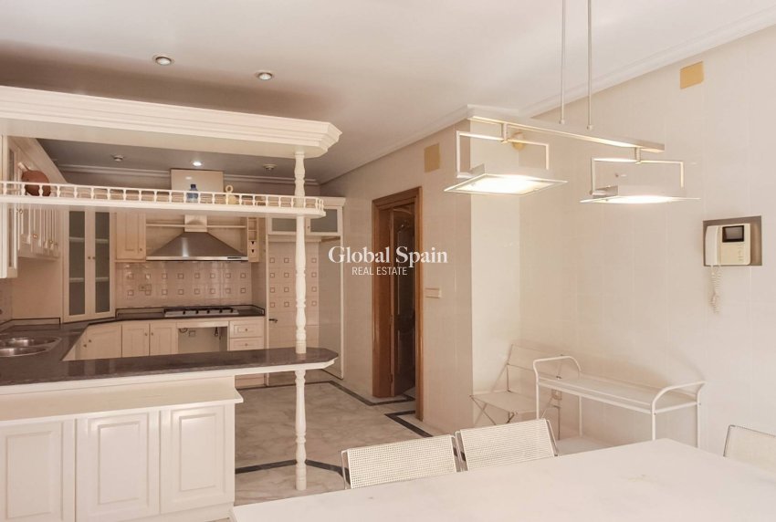 Wederverkoop - APPARTEMENT -
SAN PEDRO DEL PINATAR - Lo pagan