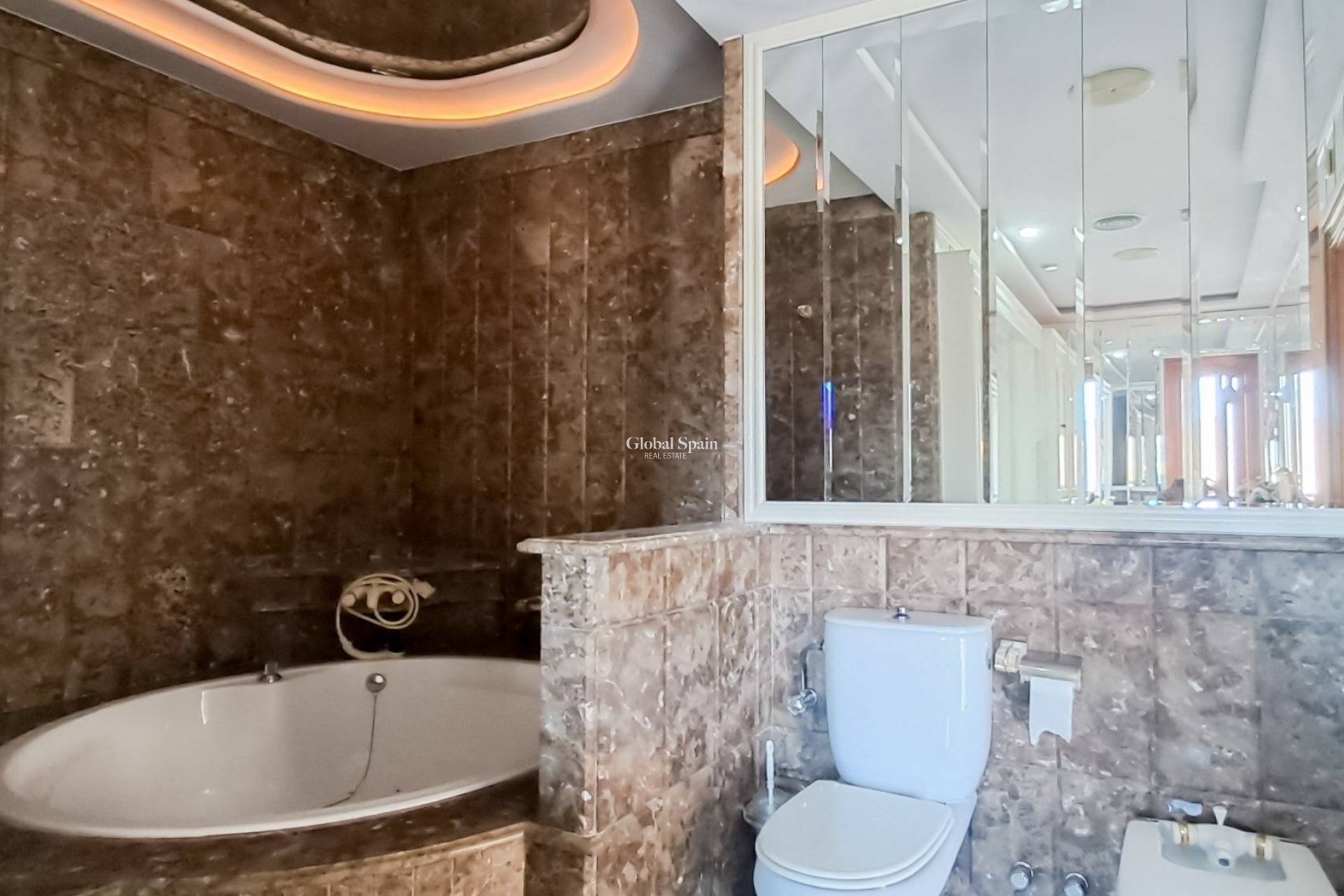 Wederverkoop - APPARTEMENT -
SAN PEDRO DEL PINATAR - Lo pagan