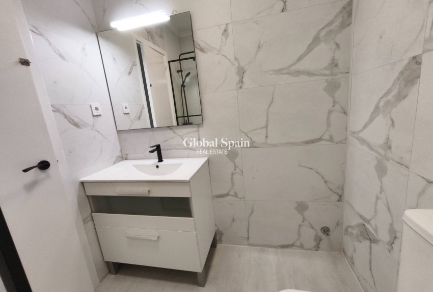 Wederverkoop - APPARTEMENT -
SAN PEDRO DEL PINATAR - Lo pagan