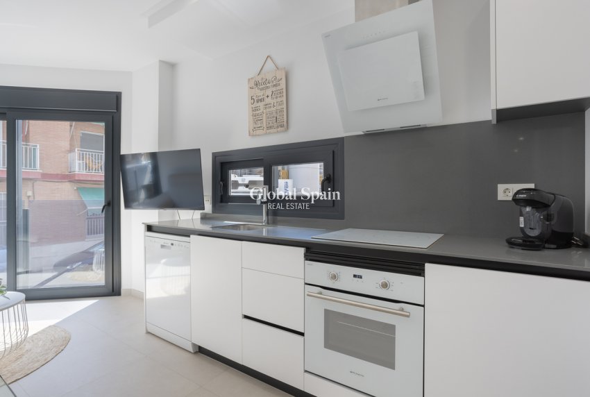 Wederverkoop - APPARTEMENT -
SAN PEDRO DEL PINATAR - Los Cuarteros