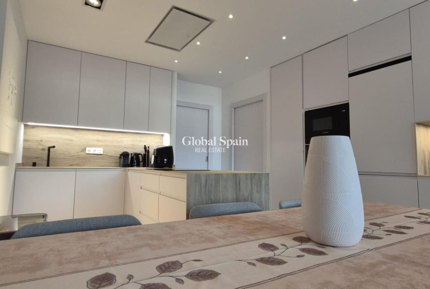Wederverkoop - APPARTEMENT -
SAN PEDRO DEL PINATAR - San Pedro de Pinatar
