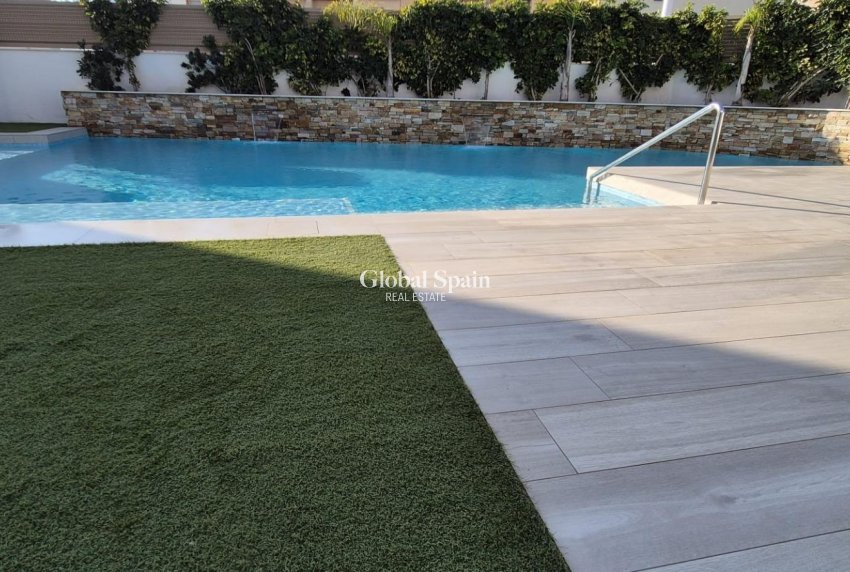 Wederverkoop - APPARTEMENT -
SAN PEDRO DEL PINATAR - San Pedro de Pinatar