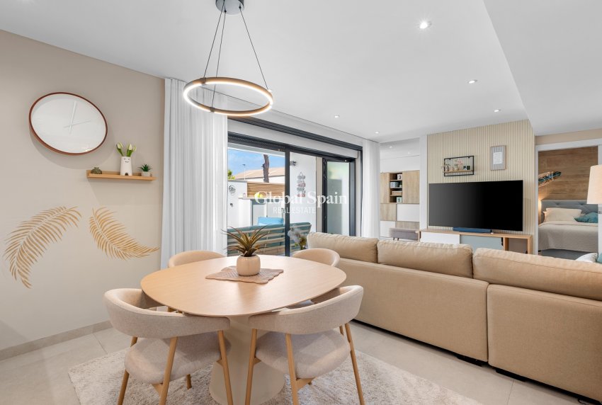 Wederverkoop - APPARTEMENT -
SAN PEDRO DEL PINATAR - San Pedro Del Pinatar Centro