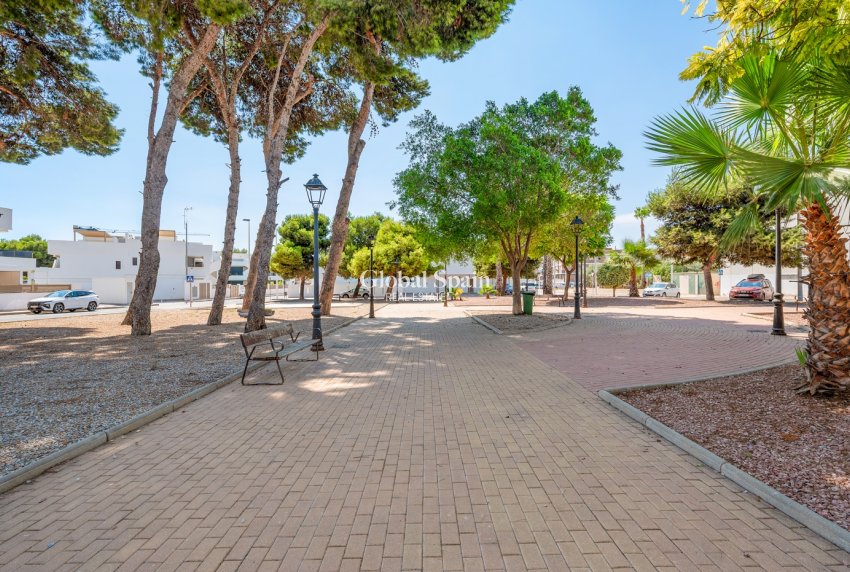 Wederverkoop - APPARTEMENT -
SAN PEDRO DEL PINATAR - San Pedro Del Pinatar Centro