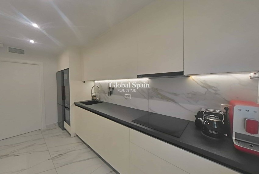 Wederverkoop - APPARTEMENT -
SAN PEDRO DEL PINATAR - Villananitos