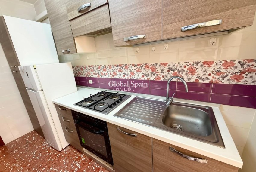 Wederverkoop - APPARTEMENT -
SAN PEDRO DEL PINATAR - Villananitos