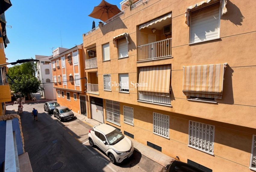 Wederverkoop - APPARTEMENT -
SAN PEDRO DEL PINATAR - Villananitos