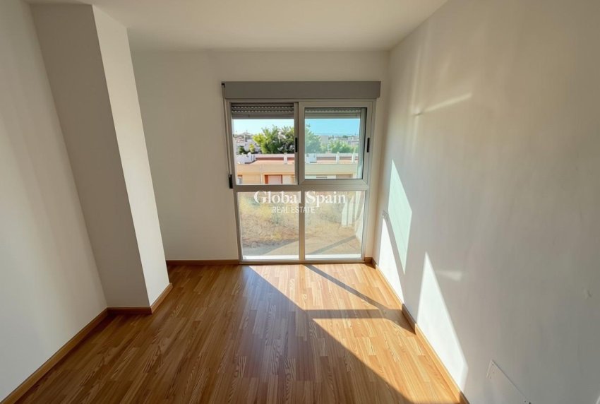 Wederverkoop - APPARTEMENT -
SAN PEDRO DEL PINATAR - Villananitos