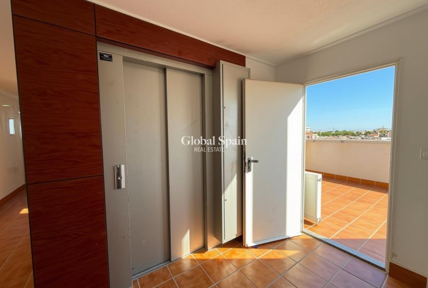 Wederverkoop - APPARTEMENT -
SAN PEDRO DEL PINATAR - Villananitos