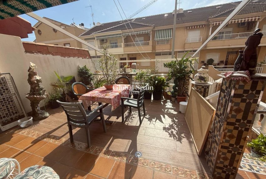 Wederverkoop - APPARTEMENT -
SAN PEDRO DEL PINATAR - -  -