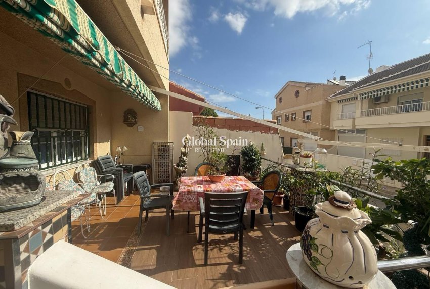 Wederverkoop - APPARTEMENT -
SAN PEDRO DEL PINATAR - -  -