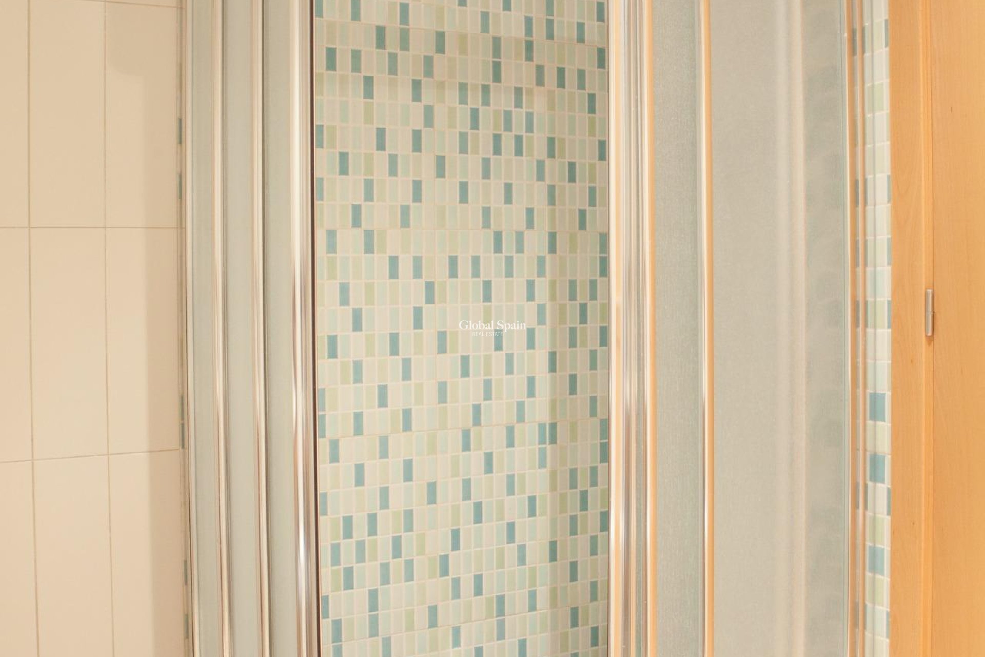 Wederverkoop - APPARTEMENT -
SANTA POLA - Centro