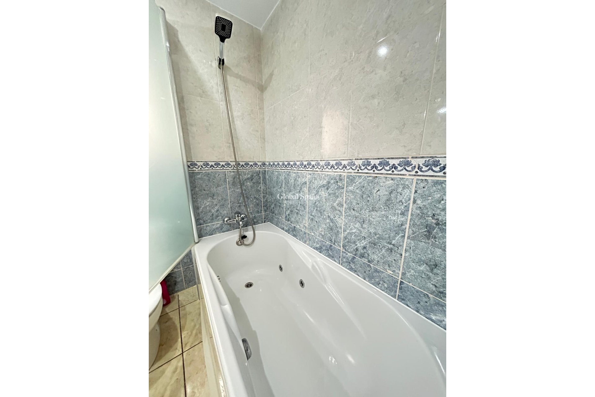 Wederverkoop - APPARTEMENT -
SANTA POLA - Costa Blanca