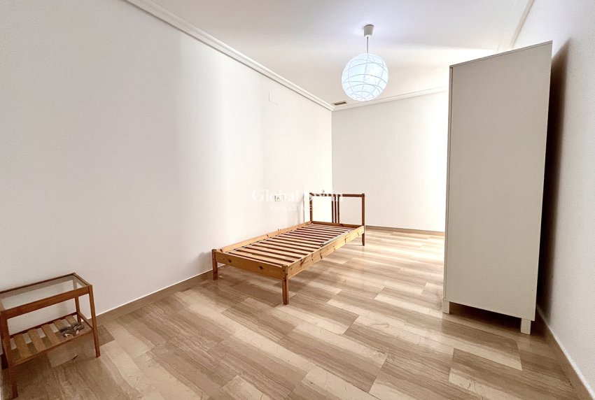 Wederverkoop - APPARTEMENT -
SANTA POLA - Costa Blanca