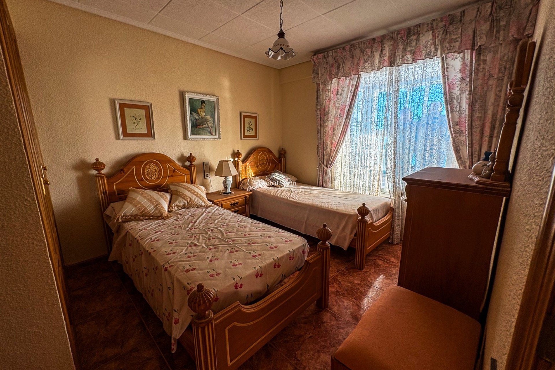 Wederverkoop - APPARTEMENT -
SANTA POLA - Puerto