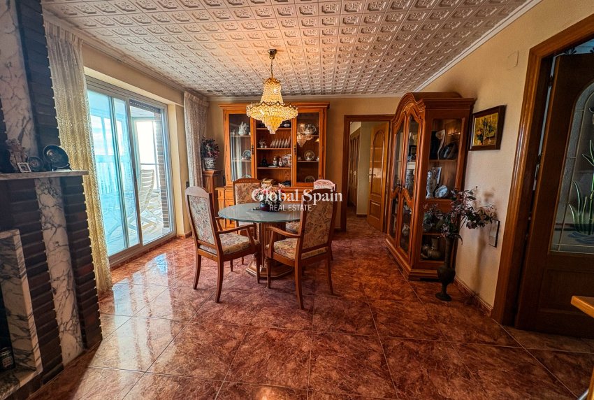 Wederverkoop - APPARTEMENT -
SANTA POLA - Puerto