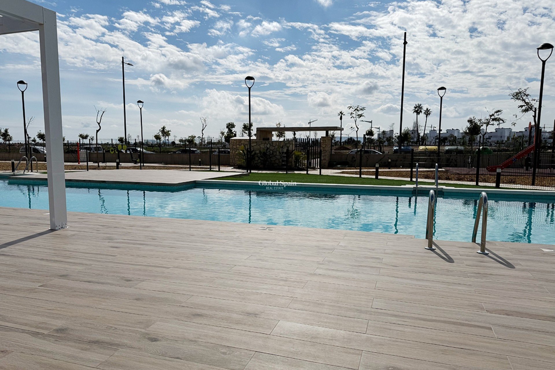 Wederverkoop - APPARTEMENT -
SANTA ROSALÍA - Inland