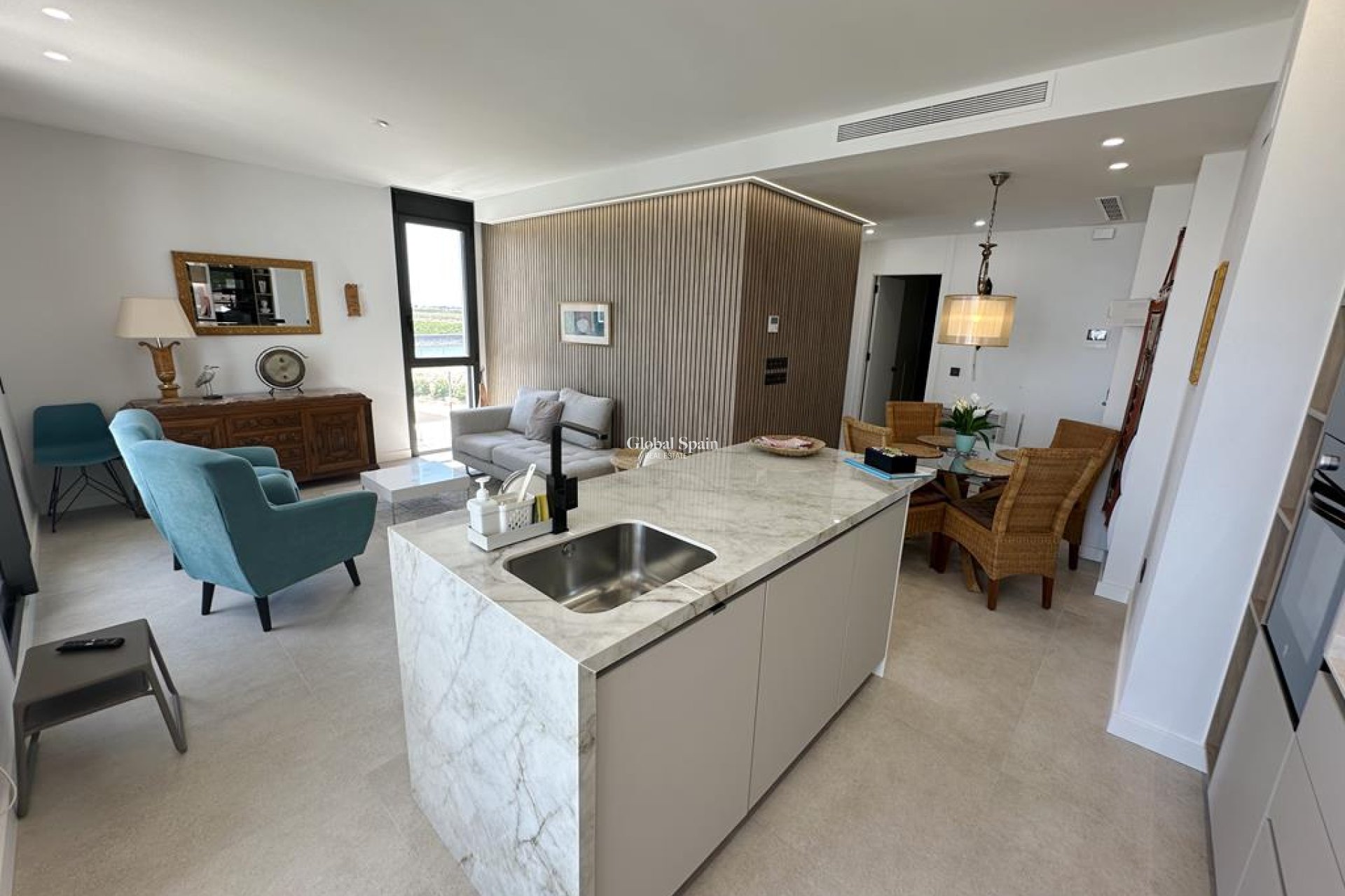 Wederverkoop - APPARTEMENT -
SANTA ROSALÍA - Inland