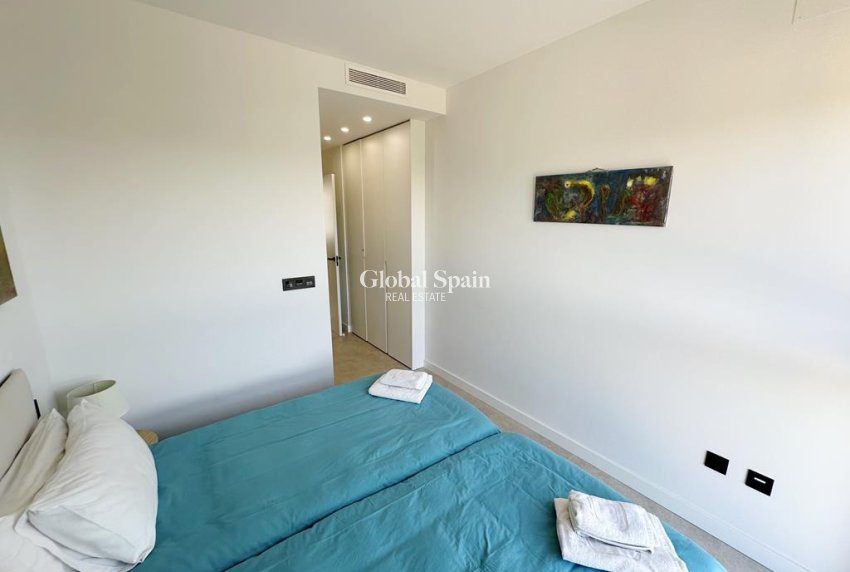 Wederverkoop - APPARTEMENT -
SANTA ROSALÍA - Inland
