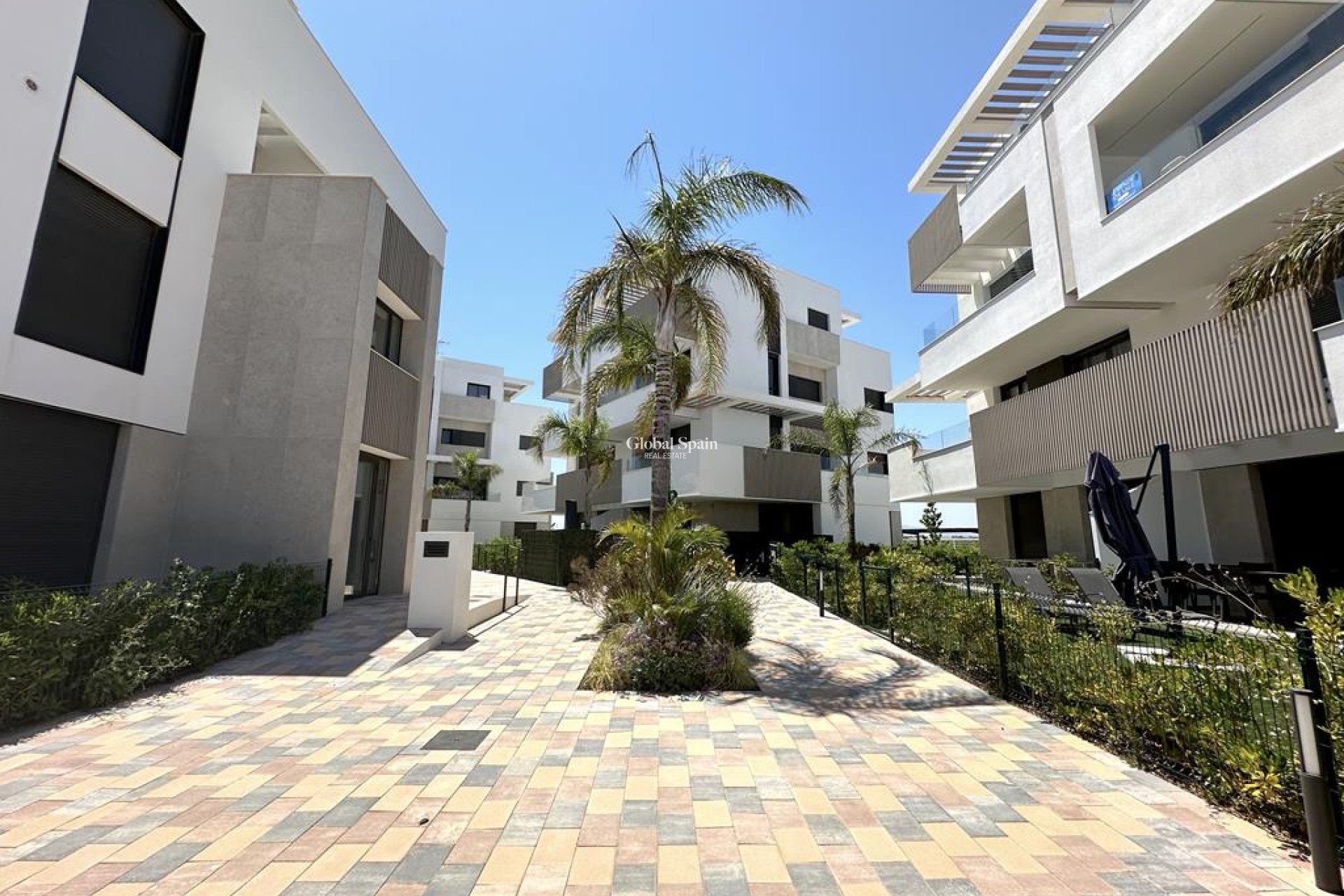 Wederverkoop - APPARTEMENT -
SANTA ROSALÍA - Inland