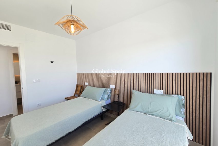 Wederverkoop - APPARTEMENT -
SANTA ROSALÍA - Inland