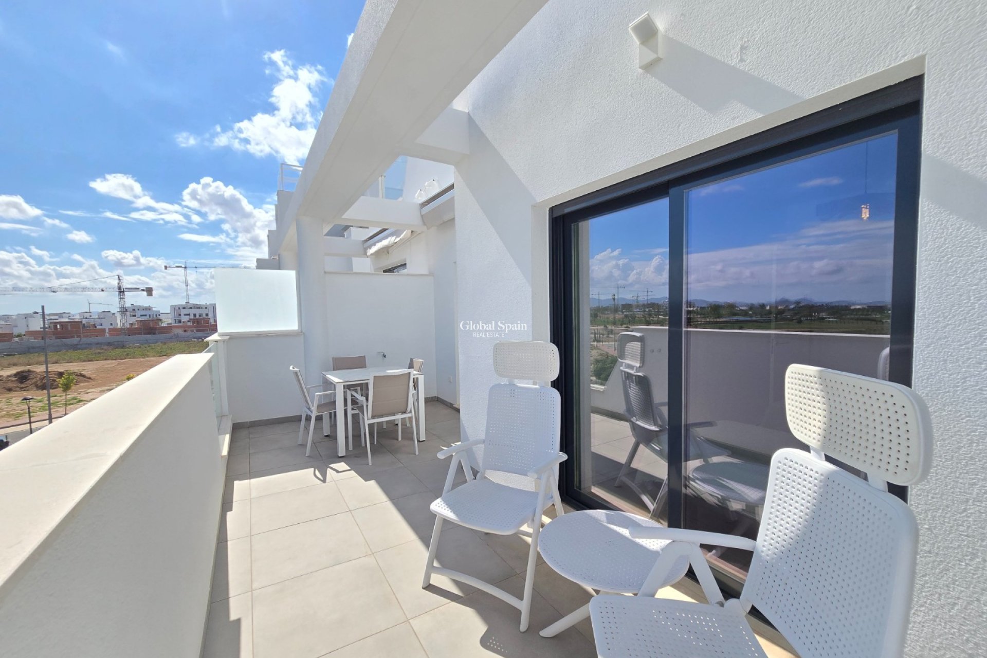 Wederverkoop - APPARTEMENT -
SANTA ROSALÍA - Inland