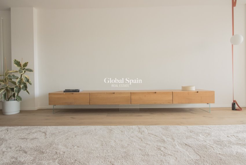 Wederverkoop - APPARTEMENT -
SON ESPANYOLET