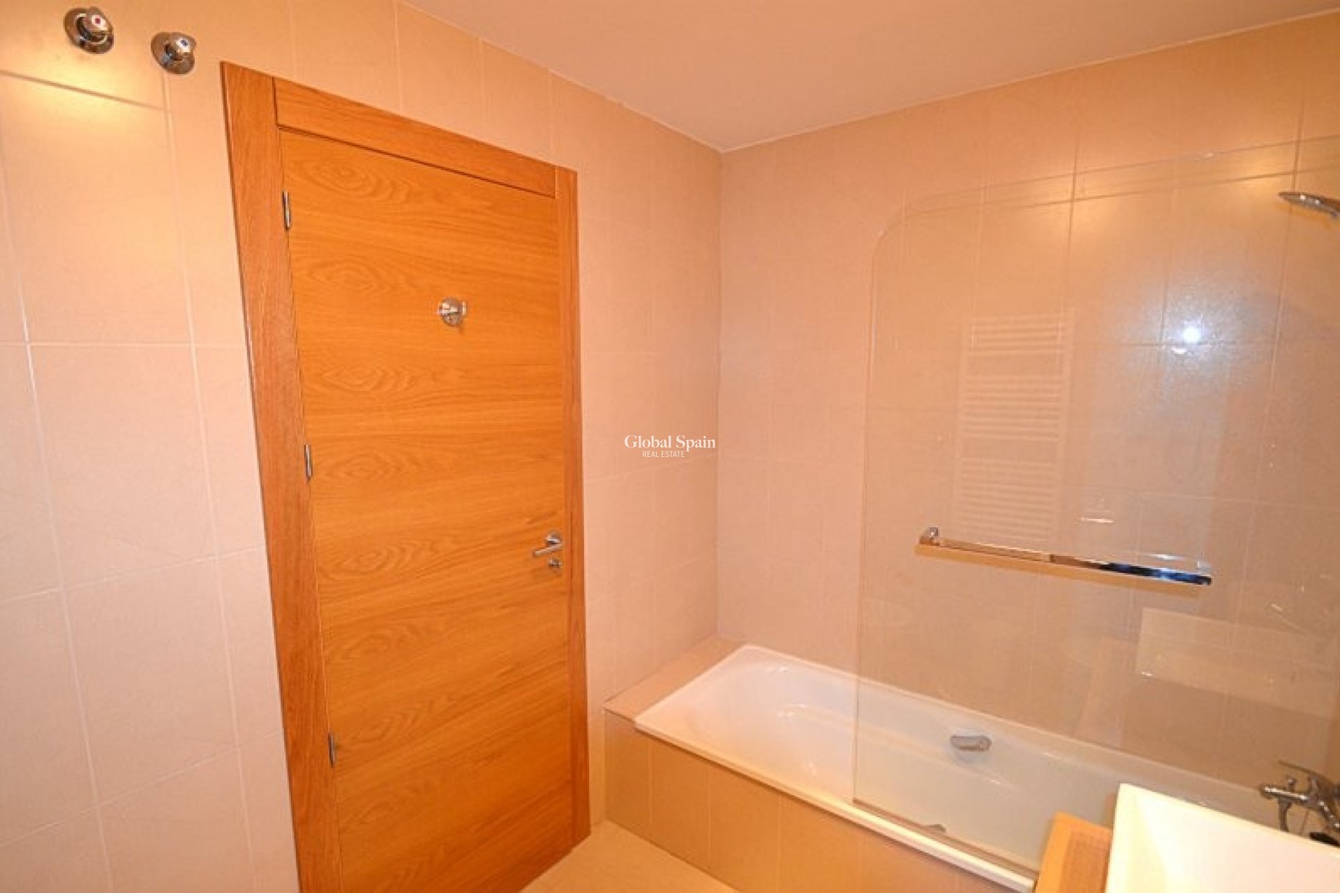 Wederverkoop - APPARTEMENT -
SUCINA - Inland