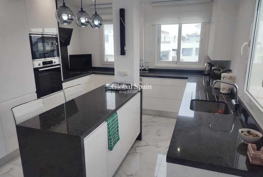 Wederverkoop - APPARTEMENT -
SUCINA - Inland