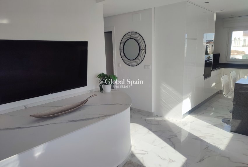 Wederverkoop - APPARTEMENT -
SUCINA - Inland