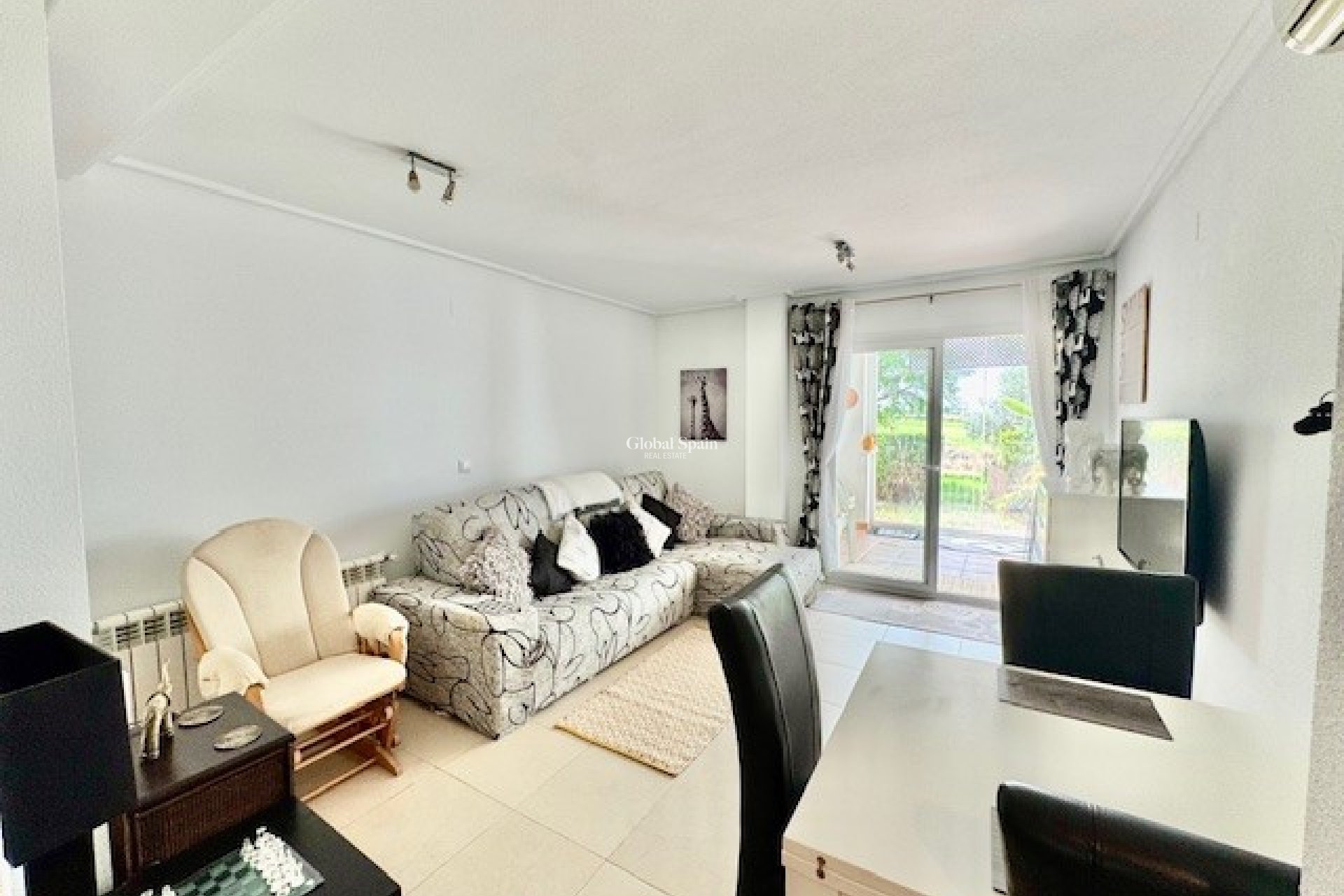 Wederverkoop - APPARTEMENT -
SUCINA - Inland