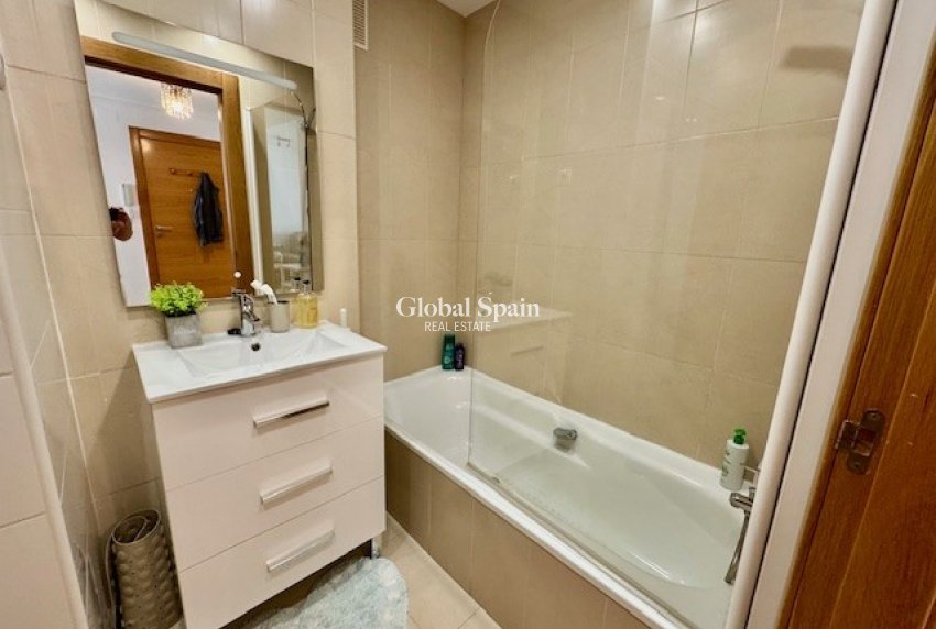 Wederverkoop - APPARTEMENT -
SUCINA - Inland