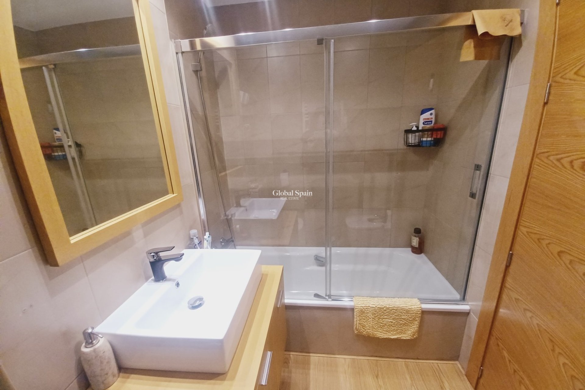 Wederverkoop - APPARTEMENT -
SUCINA - Inland