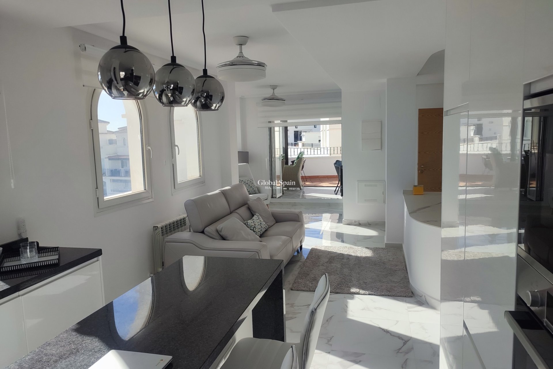 Wederverkoop - APPARTEMENT -
SUCINA - Inland