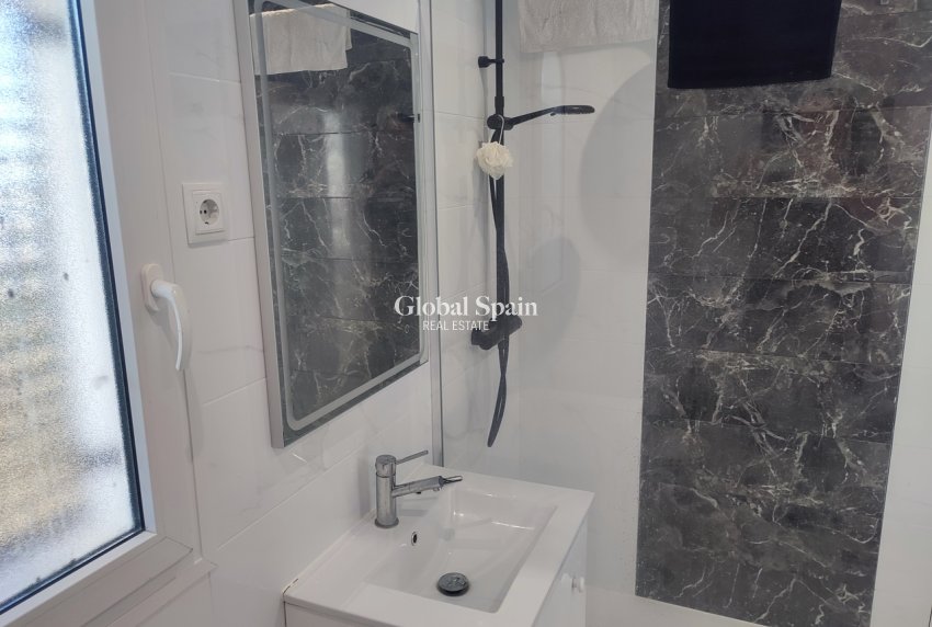 Wederverkoop - APPARTEMENT -
SUCINA - Inland