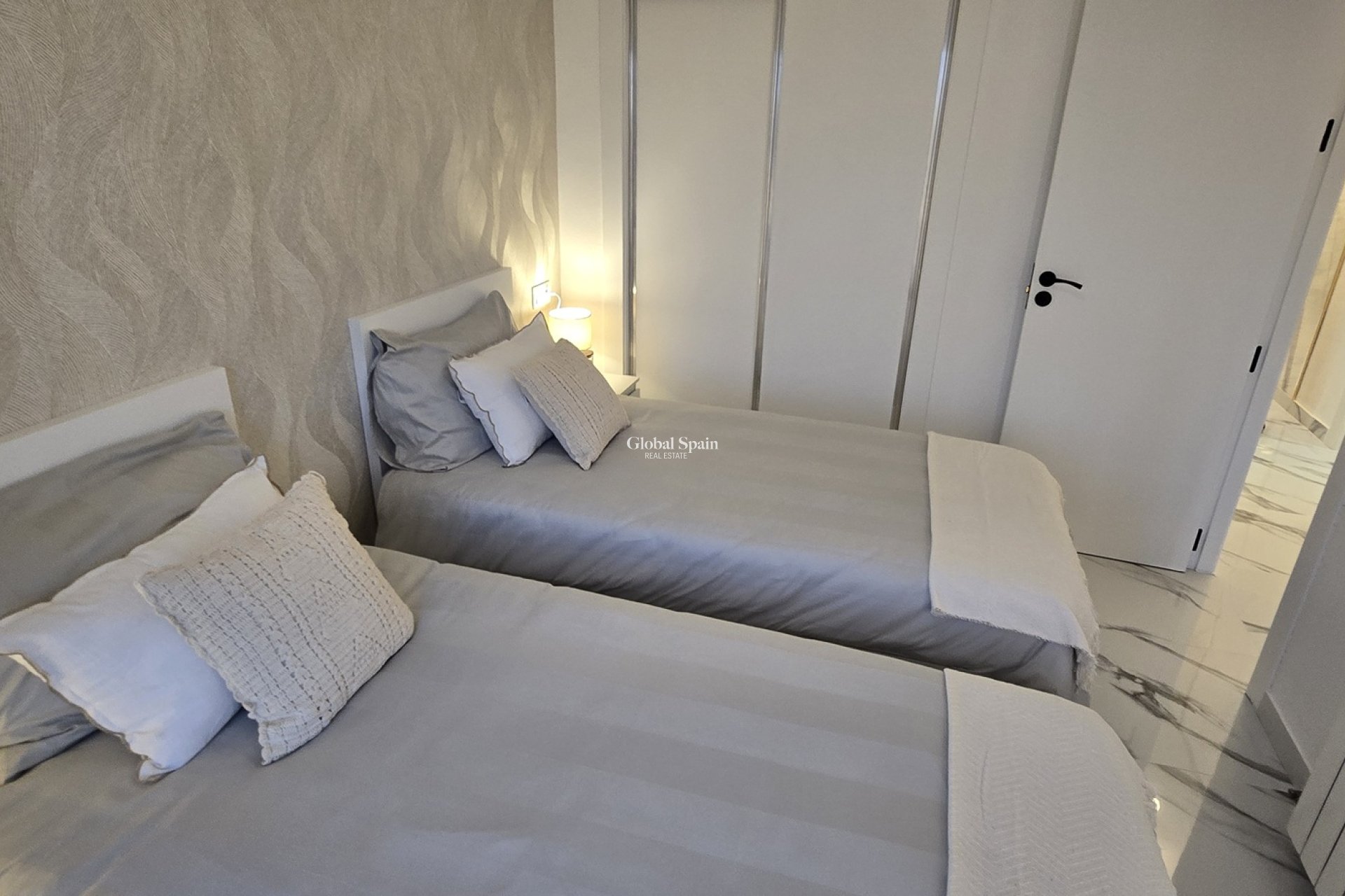 Wederverkoop - APPARTEMENT -
SUCINA - Inland