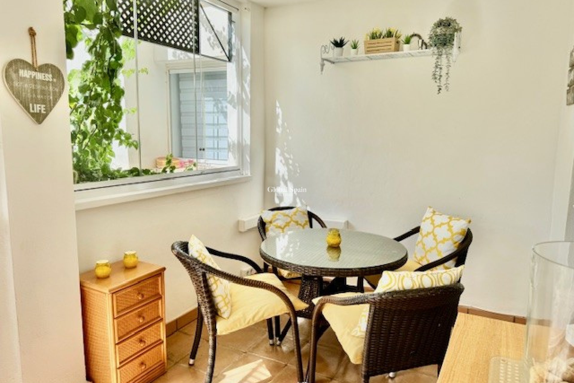 Wederverkoop - APPARTEMENT -
SUCINA - Inland