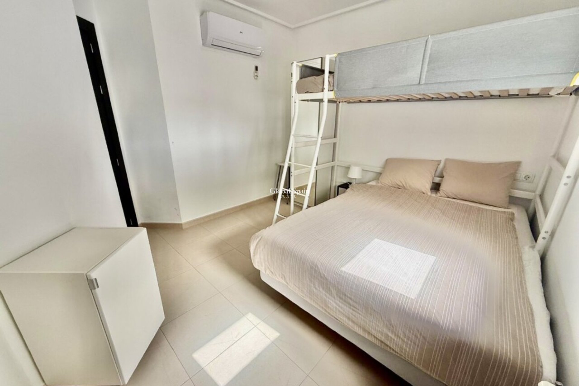 Wederverkoop - APPARTEMENT -
SUCINA - Inland