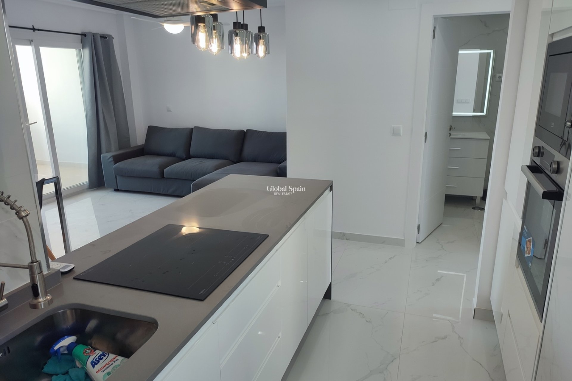 Wederverkoop - APPARTEMENT -
SUCINA - Inland