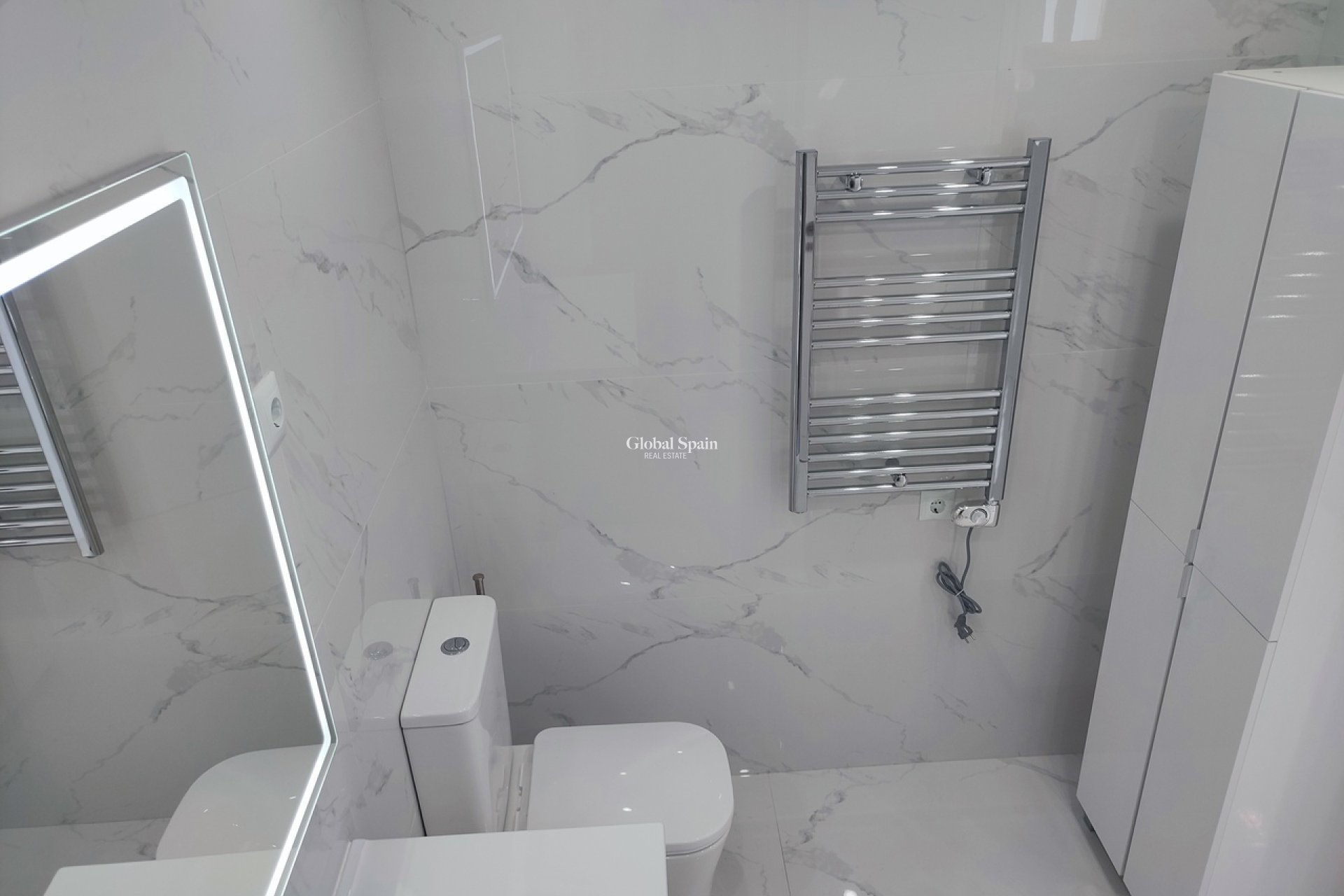 Wederverkoop - APPARTEMENT -
SUCINA - Inland