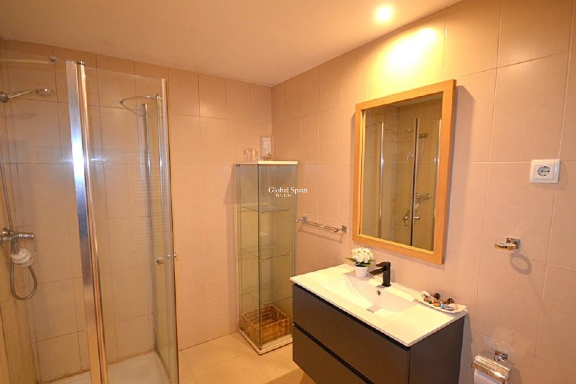 Wederverkoop - APPARTEMENT -
SUCINA - Inland