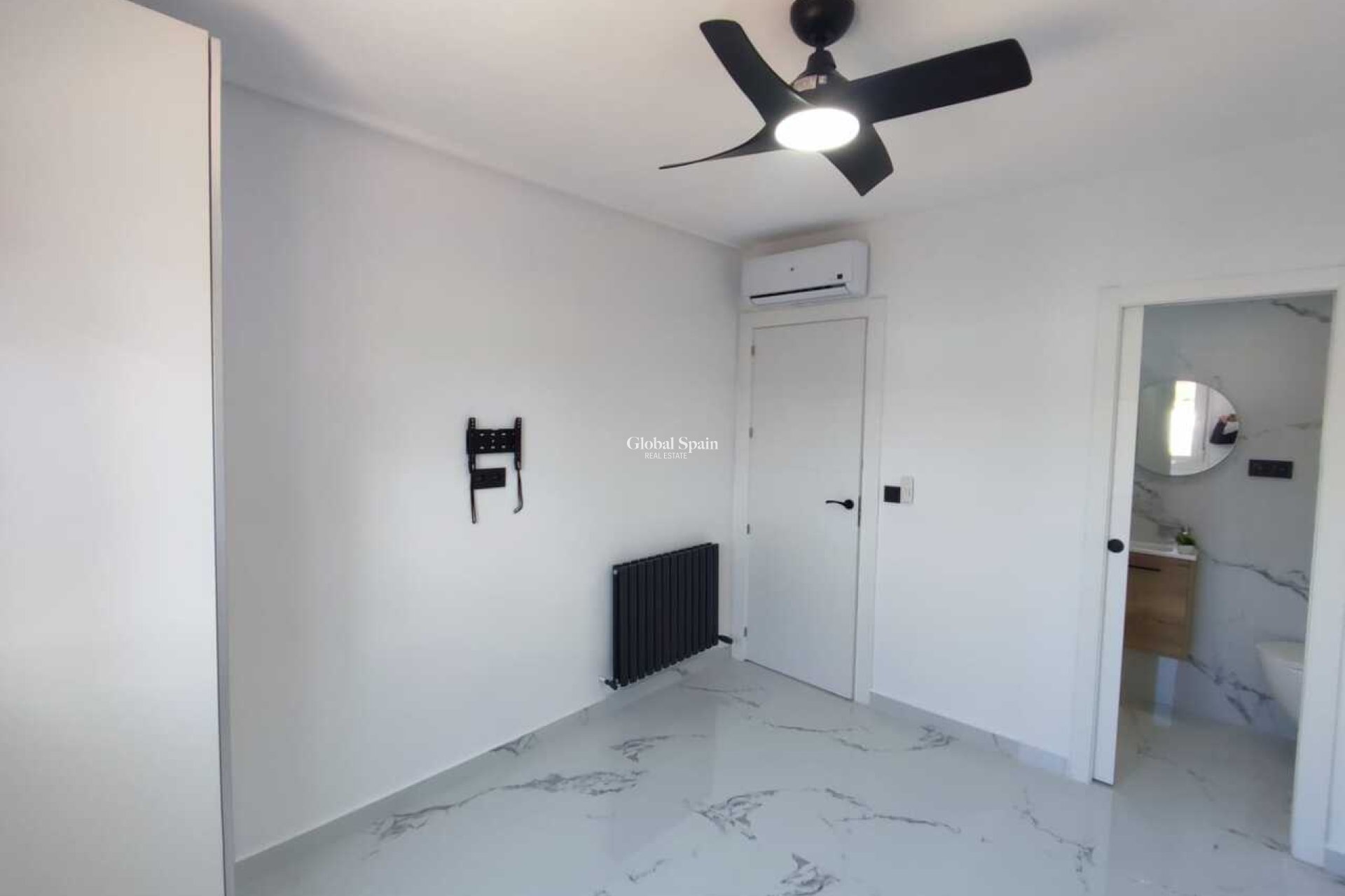 Wederverkoop - APPARTEMENT -
SUCINA - Inland