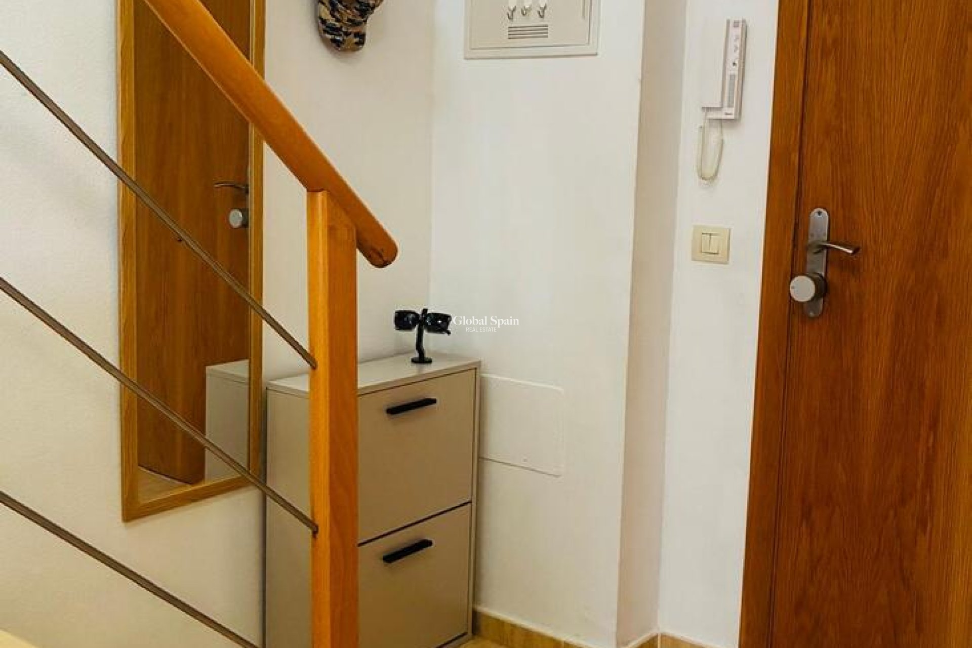 Wederverkoop - APPARTEMENT -
SUCINA - Inland