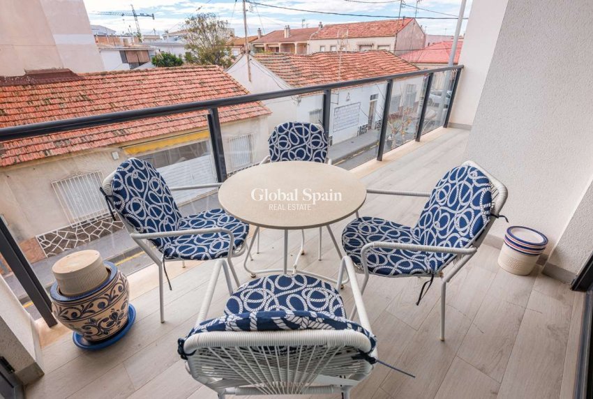 Wederverkoop - APPARTEMENT -
TORRE DE LA HORADADA - Costa Blanca