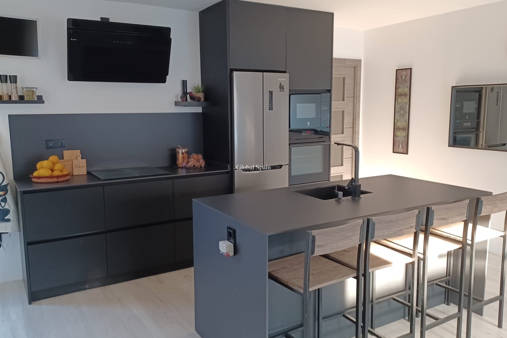 Wederverkoop - APPARTEMENT -
TORRE DE LA HORADADA - Costa Blanca
